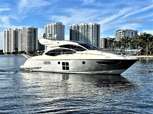 2013 AZIMUT 40