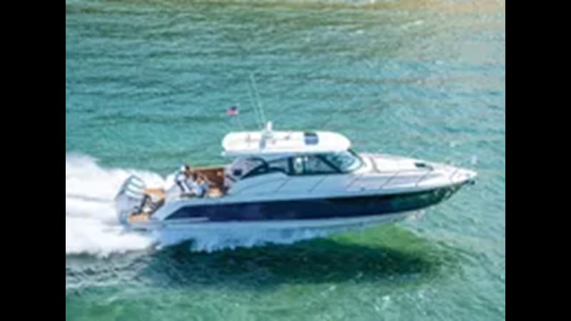 2021 TIARA YACHTS 43 LE