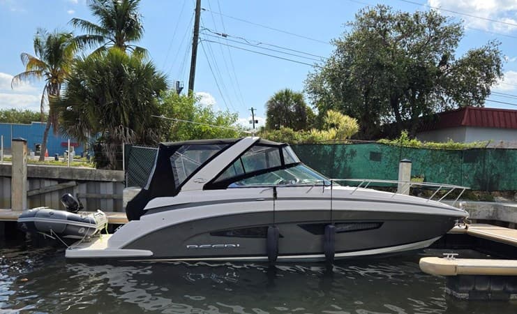 2016 2017 REGAL 32 EXPRESS