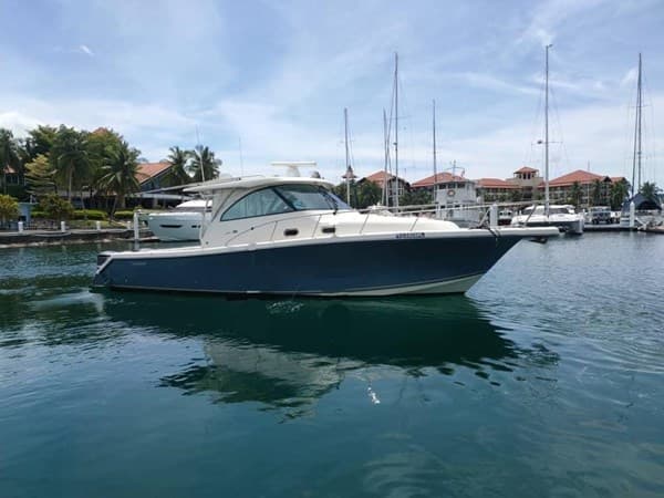 2012 PURSUIT OS 385 CONQUEST