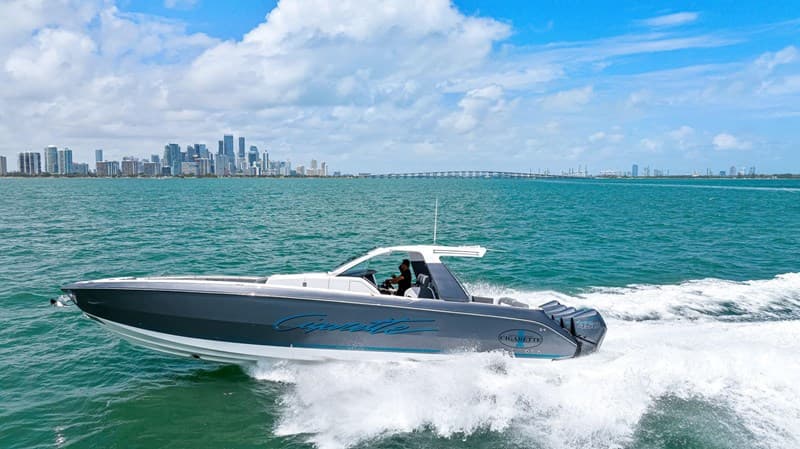 2022 CIGARETTE 42 AURORIS