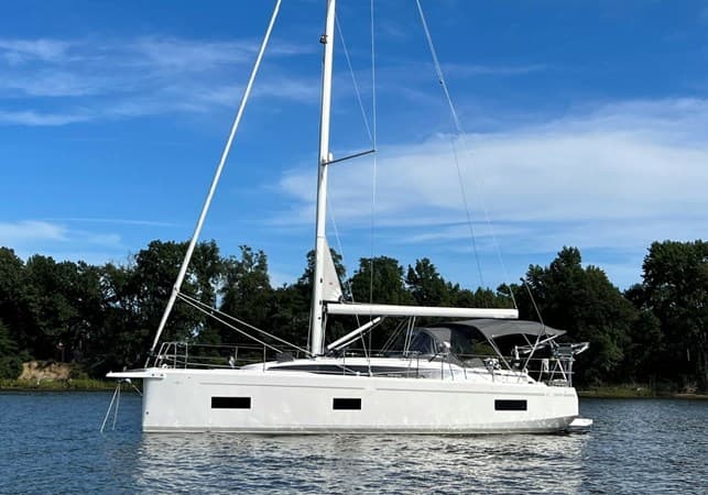 2022 WAVE DANCER